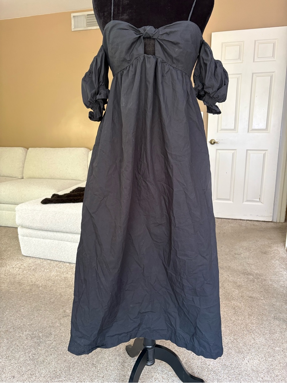 a new day Black Off-Shoulder Midi Dress with Spaghetti Straps size medium
